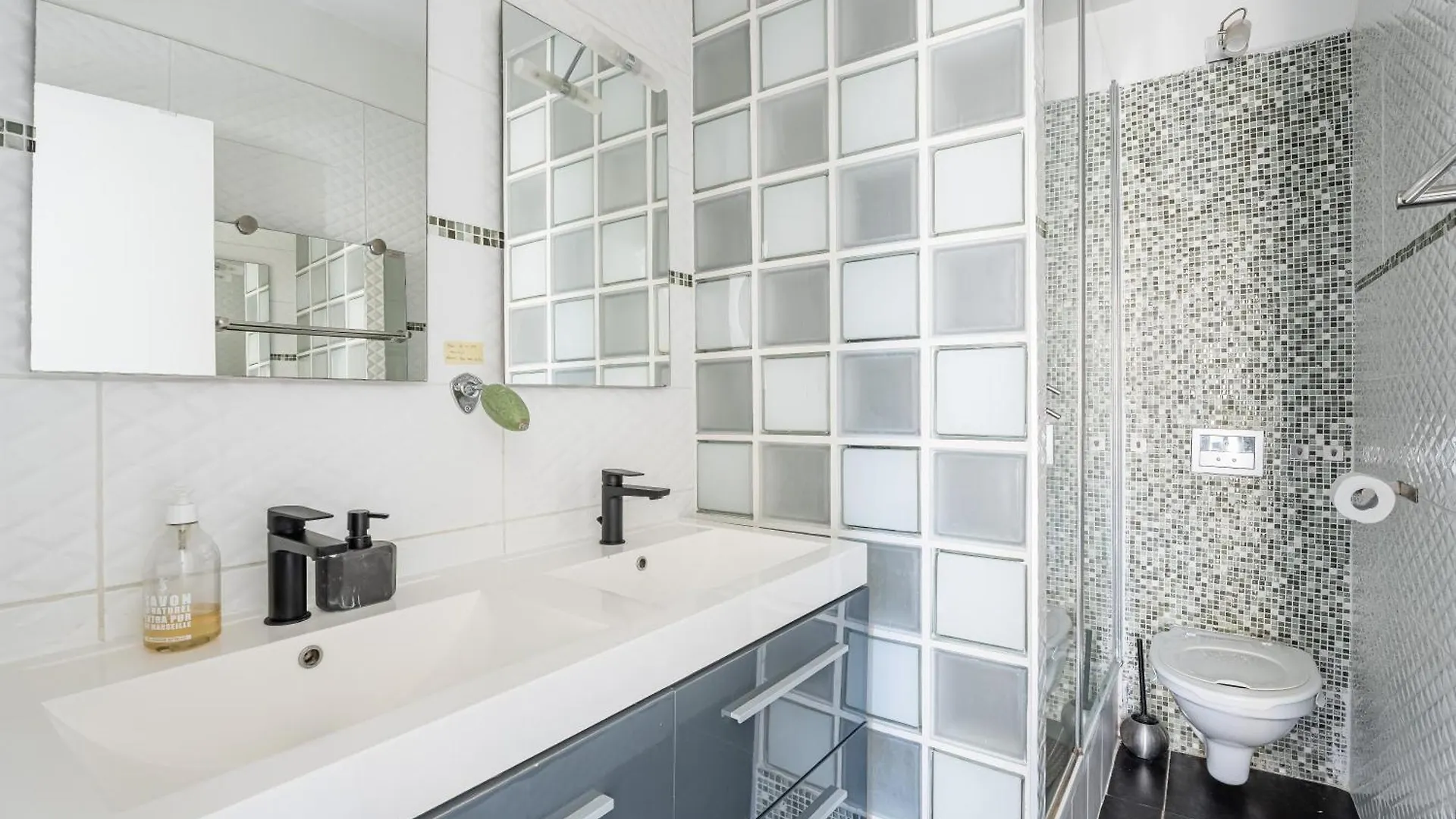 Apartmán Appartement Lumineux Au Coeur De Marseille Avec Balcon Prive
